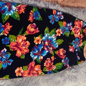 Black floral pencil skirt
